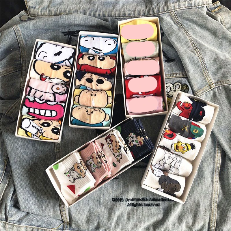Осенние кавайные аниме универсальные носки Bandai Crayon Shin-Chan милые Мультяшные удобные короткие носки костюм милые подарки для детей
Осенние кавайные аниме универсальные носки Bandai Crayon Shin-Chan милые Мультяшные удобные короткие носки костюм милые подарки для детей