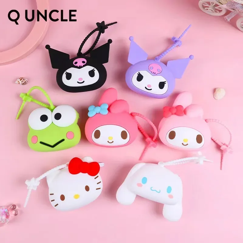 Подлинный чехол-кошелек Sanrio Melody для хранения наушников, защитный силиконовый чехол, детский мини-брелок с мелодией и шторкой
Подлинный чехол-кошелек Sanrio Melody для хранения наушников, защитный силиконовый чехол, детский мини-брелок с мелодией и шторкой
