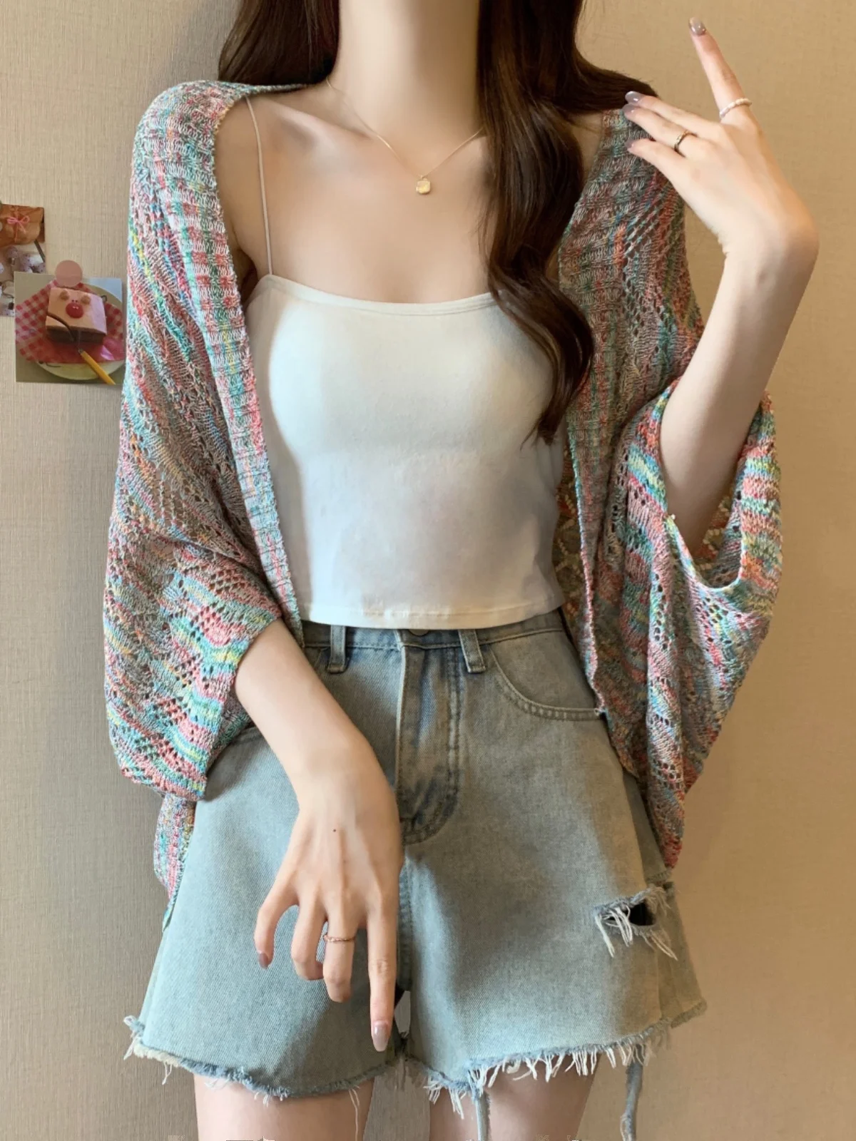 Летний вязаный кардиган-накидка больших размеров 2026 года для женщин, в корейском стиле, с вырезами, стандартный крой, верхняя одежда
Летний вязаный кардиган-накидка больших размеров 2026 года для женщин, в корейском стиле, с вырезами, стандартный крой, верхняя одежда