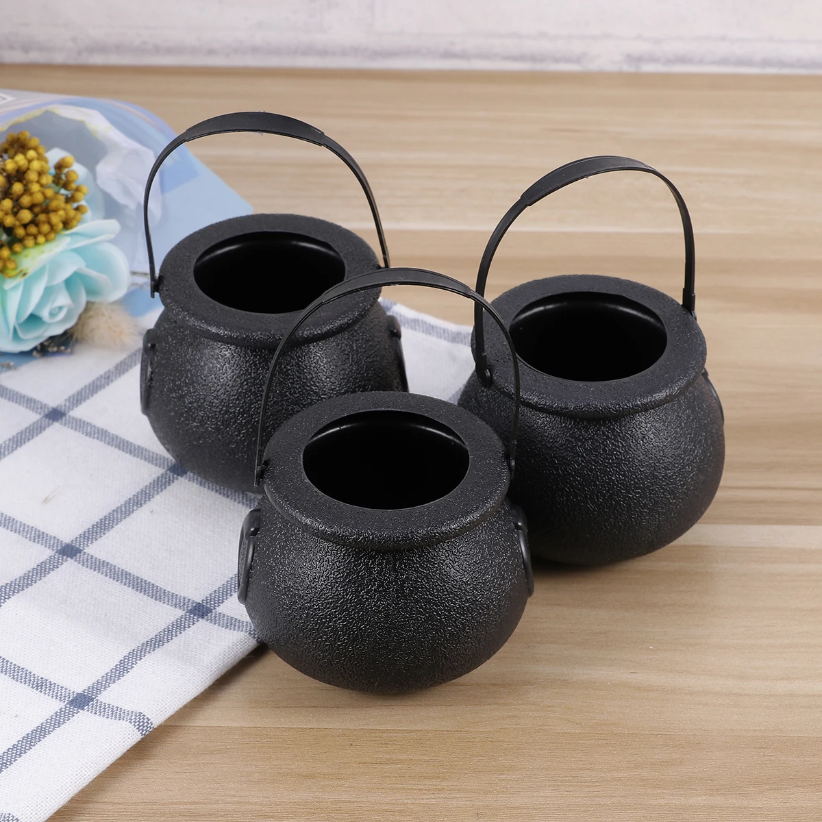 Witch Jar 10 Pcs Black Kettle Halloween Candy Holder Bucket Collect Candies Multifunctional Creative Gifts
Witch Jar 10 Pcs Black Kettle Halloween Candy Holder Bucket Collect Candies Multifunctional Creative Gifts