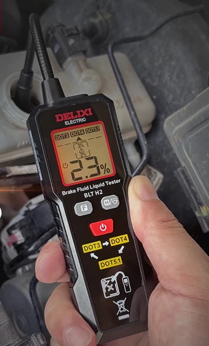 Brake fluid detector Brake fluid moisture content tester High-precision inspection Steam repair tools
Brake fluid detector Brake fluid moisture content tester High-precision inspection Steam repair tools