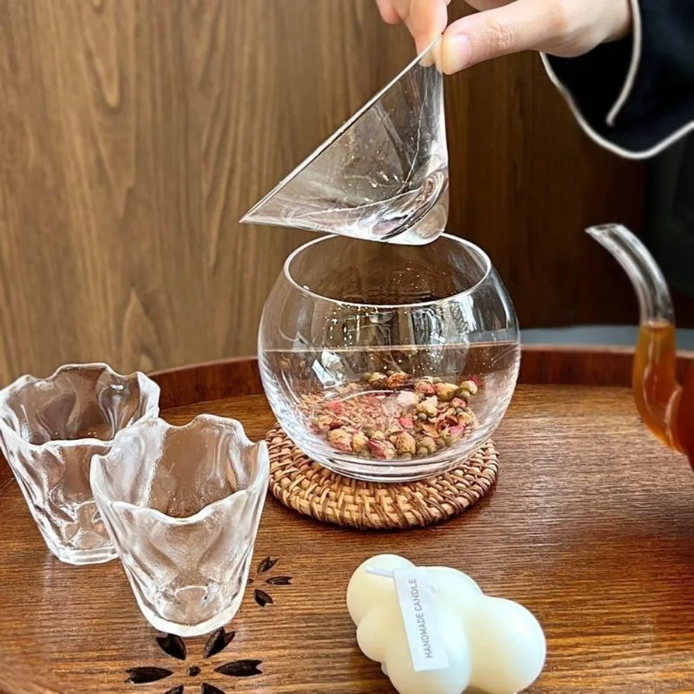 Triangle Base Ball Martini Cocktail Glass Juice Cup Double Layer Iced Coffee Cup Transparent Unique Cool Iced Crystal Wine Glass
Triangle Base Ball Martini Cocktail Glass Juice Cup Double Layer Iced Coffee Cup Transparent Unique Cool Iced Crystal Wine Glass
