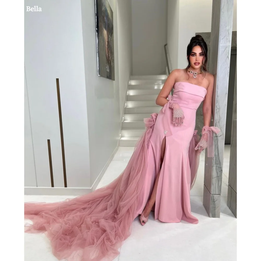 Bella Customized Pink Glitter Gloves Side Slit robes de soirée Strapless Trailing Party Dresses Floor-Length Bow Prom Dress 2025
Bella Customized Pink Glitter Gloves Side Slit robes de soirée Strapless Trailing Party Dresses Floor-Length Bow Prom Dress 2025