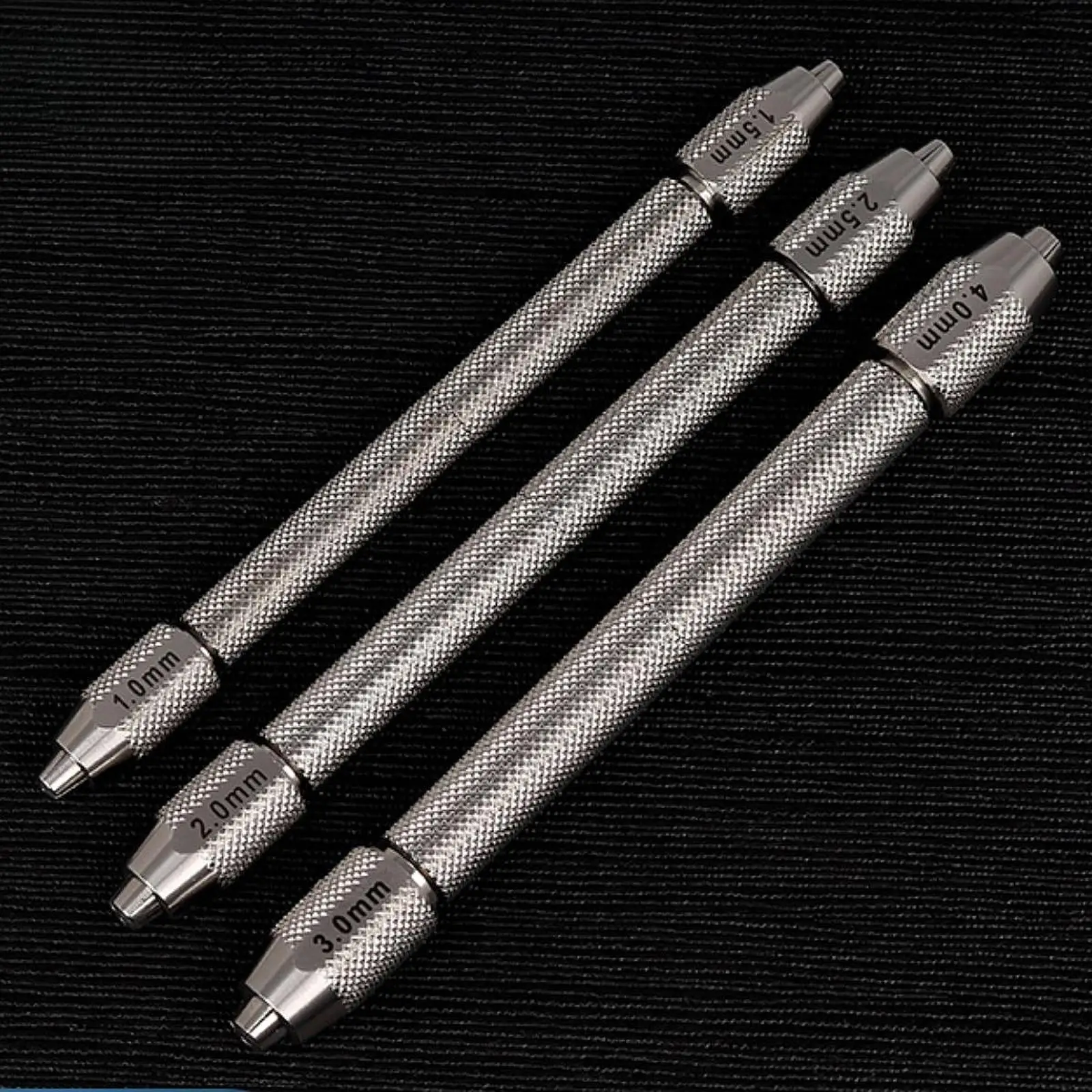 Pin Vise Hand Drill Multipurpose Portable Small Hand Drill for Manual Work DIY Repairing Tool Assembling Watch Model Making
Pin Vise Hand Drill Multipurpose Portable Small Hand Drill for Manual Work DIY Repairing Tool Assembling Watch Model Making