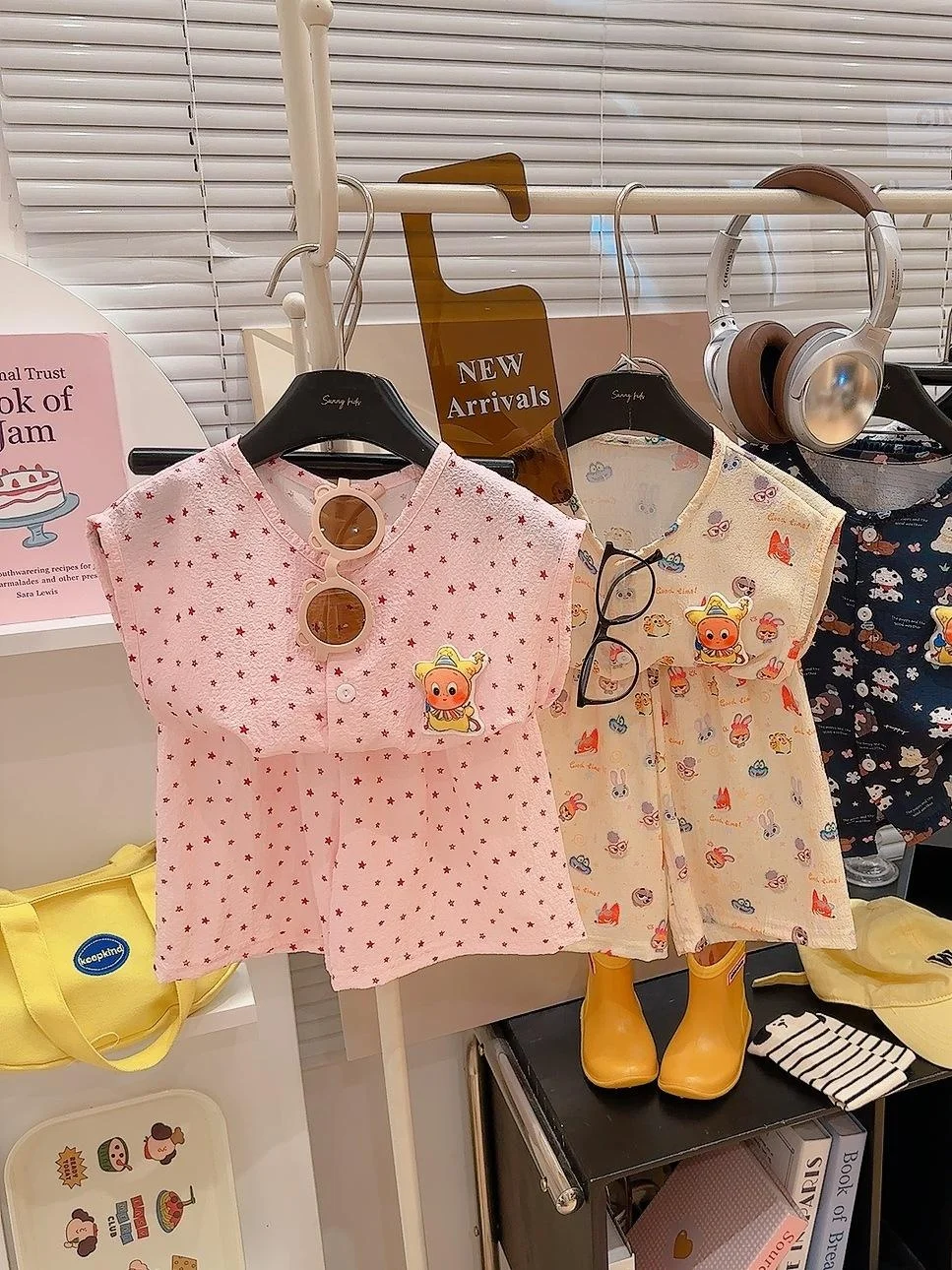 Sweet Cartoon Print Home Clothes Set Short Sleeve Long Pants Breathable Cotton Summer New Arrival for Boys And Girls
Sweet Cartoon Print Home Clothes Set Short Sleeve Long Pants Breathable Cotton Summer New Arrival for Boys And Girls
