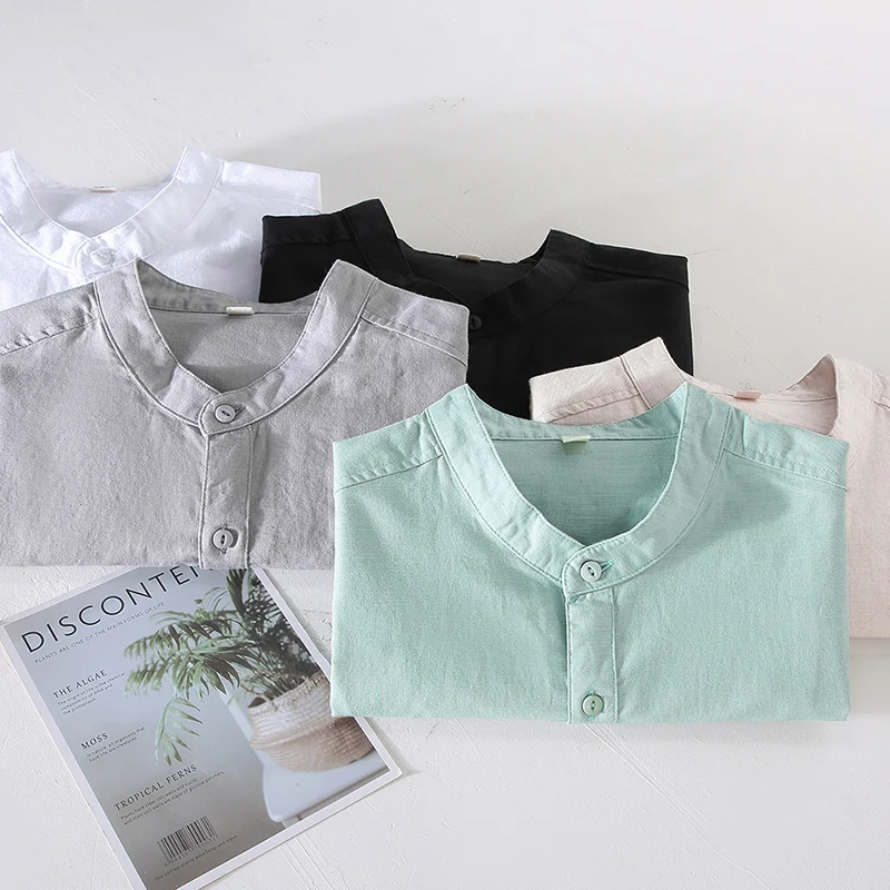 Новые дизайнерские повседневные льняные брендовые рубашки с короткими рукавами для мужчин, модные топы с воротником-стойкой, удобная одежда Camisa Masculina
Новые дизайнерские повседневные льняные брендовые рубашки с короткими рукавами для мужчин, модные топы с воротником-стойкой, удобная одежда Camisa Masculina