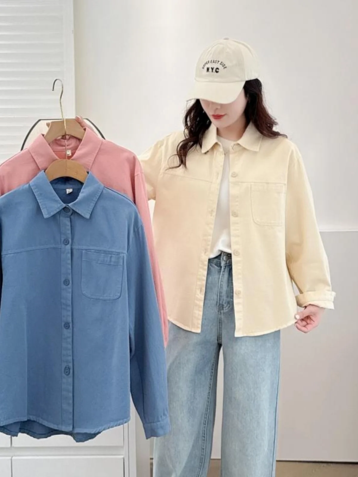 Casual Korean Style Women's Shirt Spring Autumn Simple Large Size Artistic Single Pocket Design Loose Fit Long Sleeve Neck
Casual Korean Style Women's Shirt Spring Autumn Simple Large Size Artistic Single Pocket Design Loose Fit Long Sleeve Neck