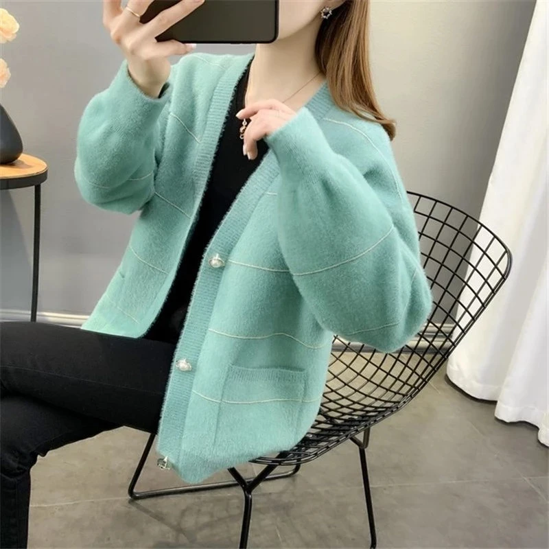 Women's Mink Velvet Cardigan Sweater Jacket Outwear Spring Autumn 2023 New Sweaters Female White Pink Short Clothing
Women's Mink Velvet Cardigan Sweater Jacket Outwear Spring Autumn 2023 New Sweaters Female White Pink Short Clothing