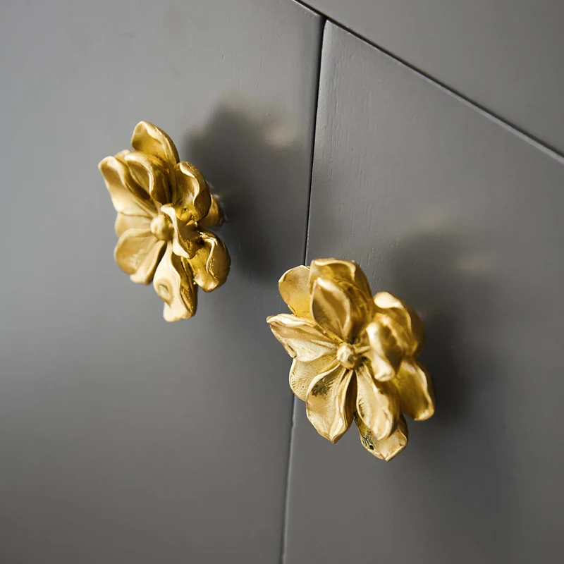 NEW 4PCS Pure Brass Camellia Flower Furniture Pulls Handles Drawer Pulls Cupboard Wardrobe Kitchen Dresser TV Wine Cabinet Pulls
NEW 4PCS Pure Brass Camellia Flower Furniture Pulls Handles Drawer Pulls Cupboard Wardrobe Kitchen Dresser TV Wine Cabinet Pulls
