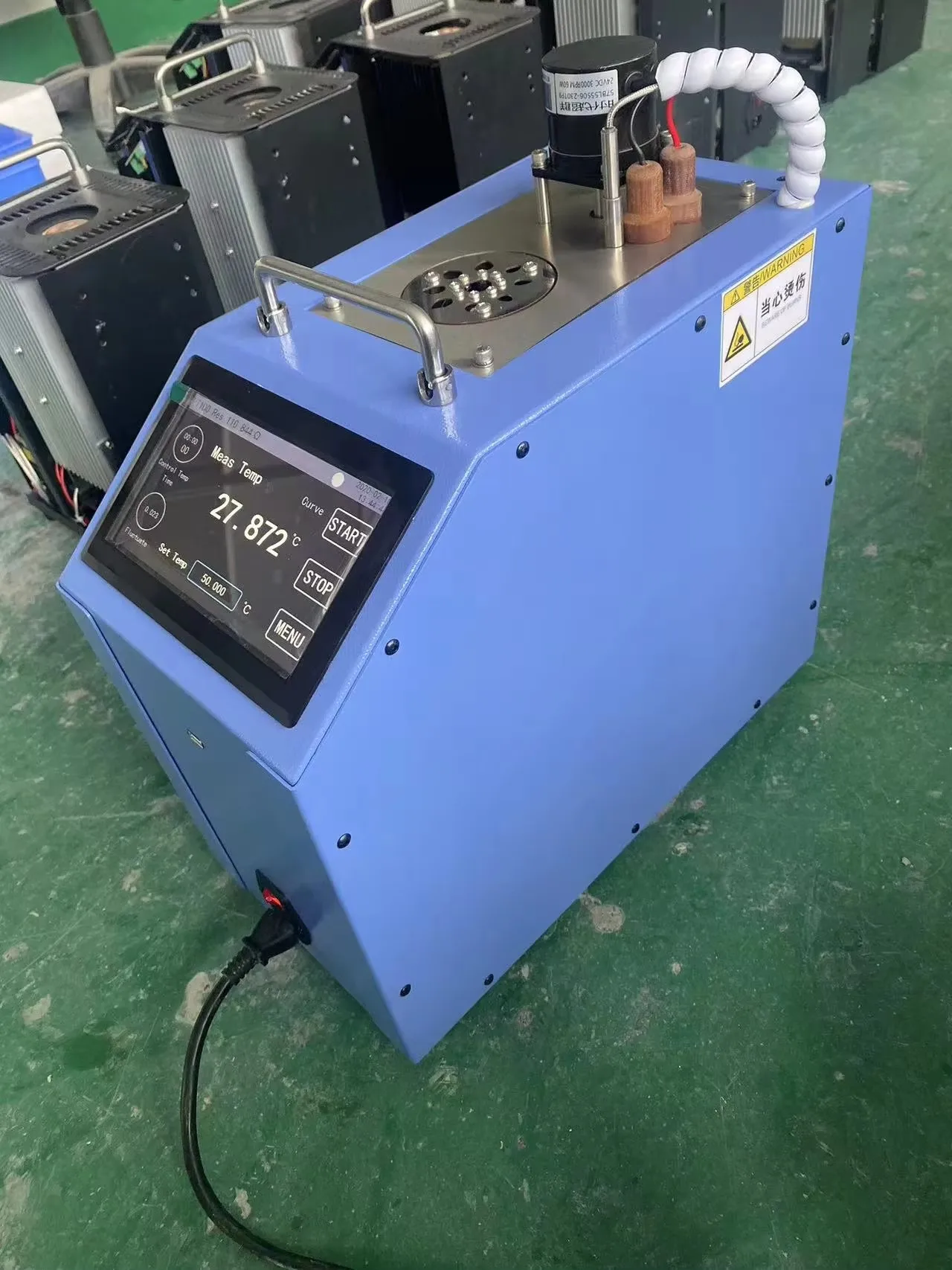 ET3875 220V Portable Constant Temperature Oil/water Bath 50-300℃/50-95℃ Resolution 0.001 ℃ Fluctuation ± 0.01 ℃ Touch Screen
ET3875 220V Portable Constant Temperature Oil/water Bath 50-300℃/50-95℃ Resolution 0.001 ℃ Fluctuation ± 0.01 ℃ Touch Screen