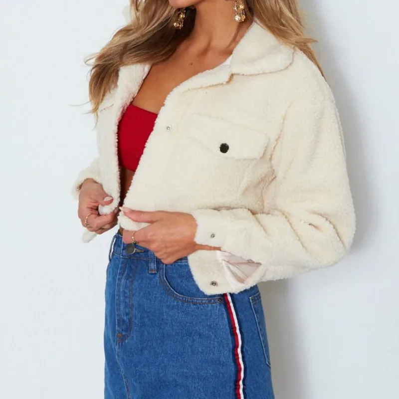 Уютное Женское пальто Тедди белого цвета на осень и зиму, куртки, черный облегающий кроп-Топ с длинным рукавом, женская теплая Повседневная короткая куртка с карманами, 2022
Уютное Женское пальто Тедди белого цвета на осень и зиму, куртки, черный облегающий кроп-Топ с длинным рукавом, женская теплая Повседневная короткая куртка с карманами, 2022