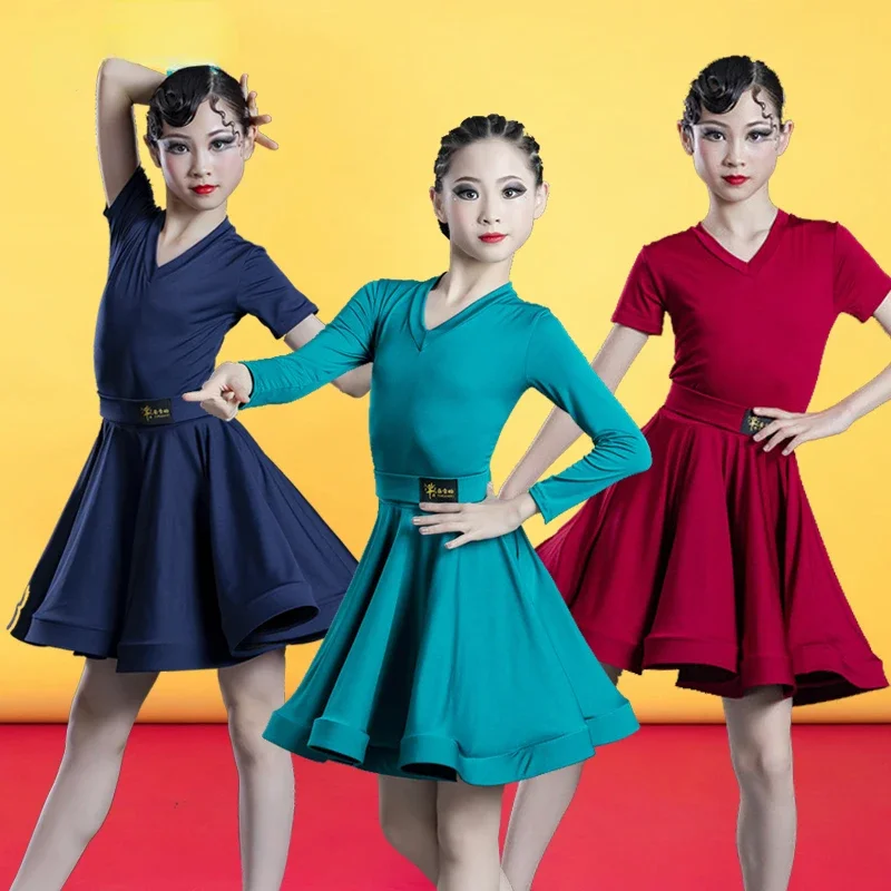 2-piece set of girls' Latin dance dresses children's rumba samba performance competitions practice clothes large swing skirts
2-piece set of girls' Latin dance dresses children's rumba samba performance competitions practice clothes large swing skirts