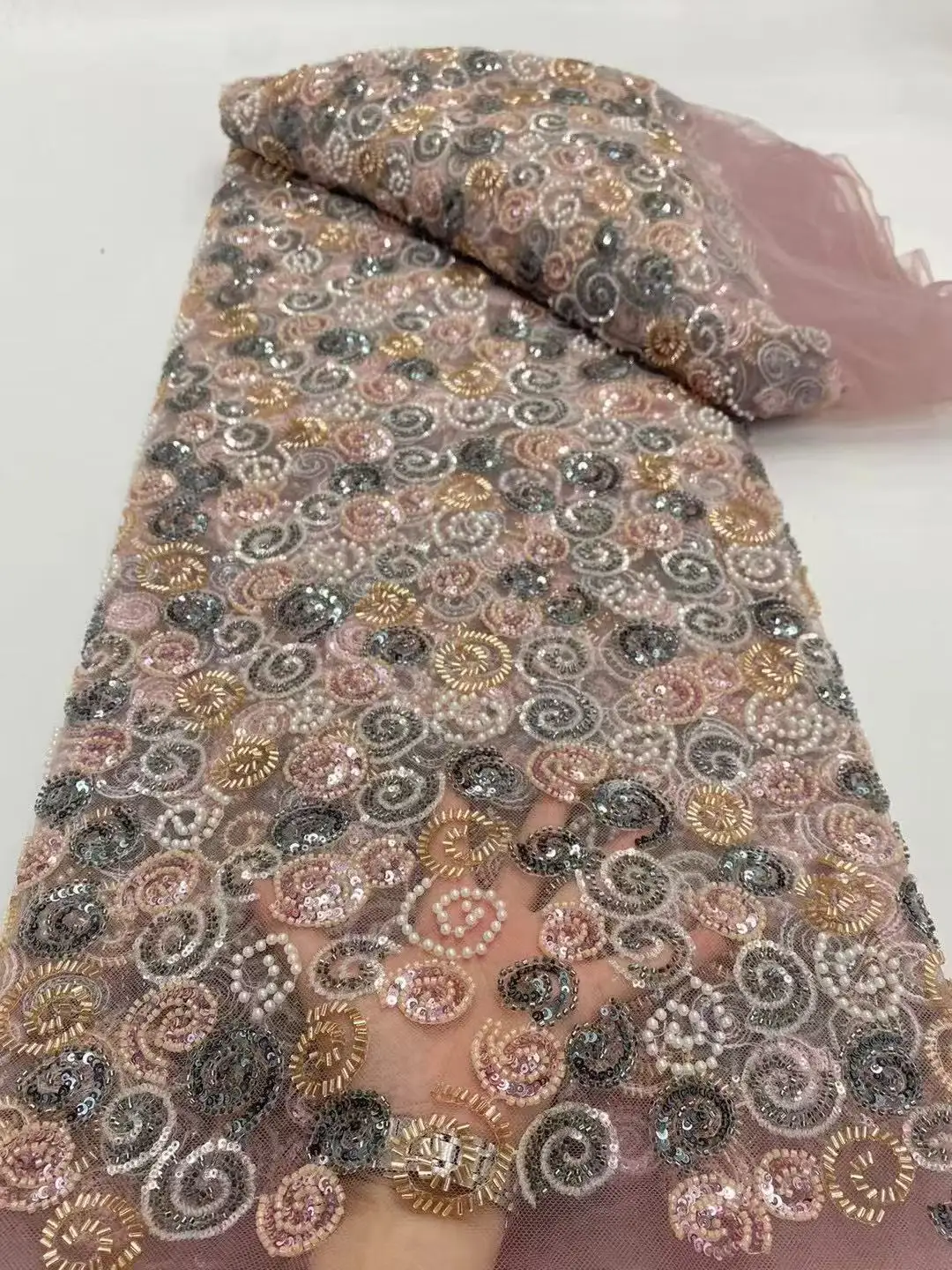 5Y Hot Sale Fashion Design Africa High Quality Embroidery Beads Net Lace Sequins In Multi Colors For Wedding or Party Dress
5Y Hot Sale Fashion Design Africa High Quality Embroidery Beads Net Lace Sequins In Multi Colors For Wedding or Party Dress