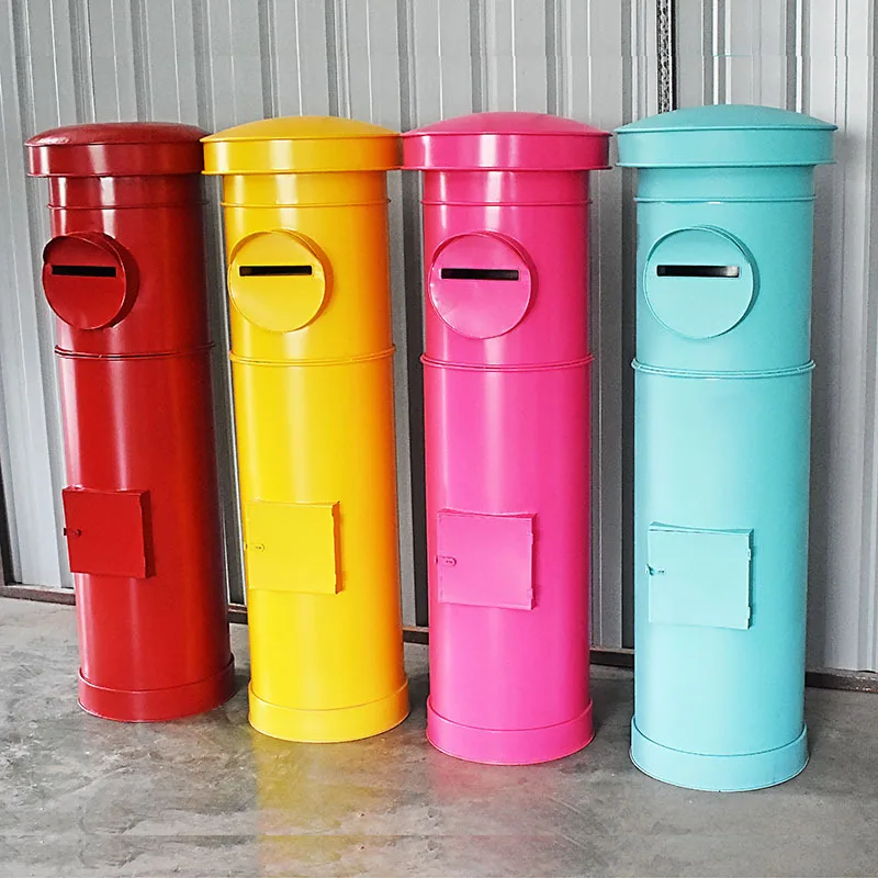 Wrought iron retro Japanese decorative mailbox creative home mobile soft mailbox photography props ornament
Wrought iron retro Japanese decorative mailbox creative home mobile soft mailbox photography props ornament