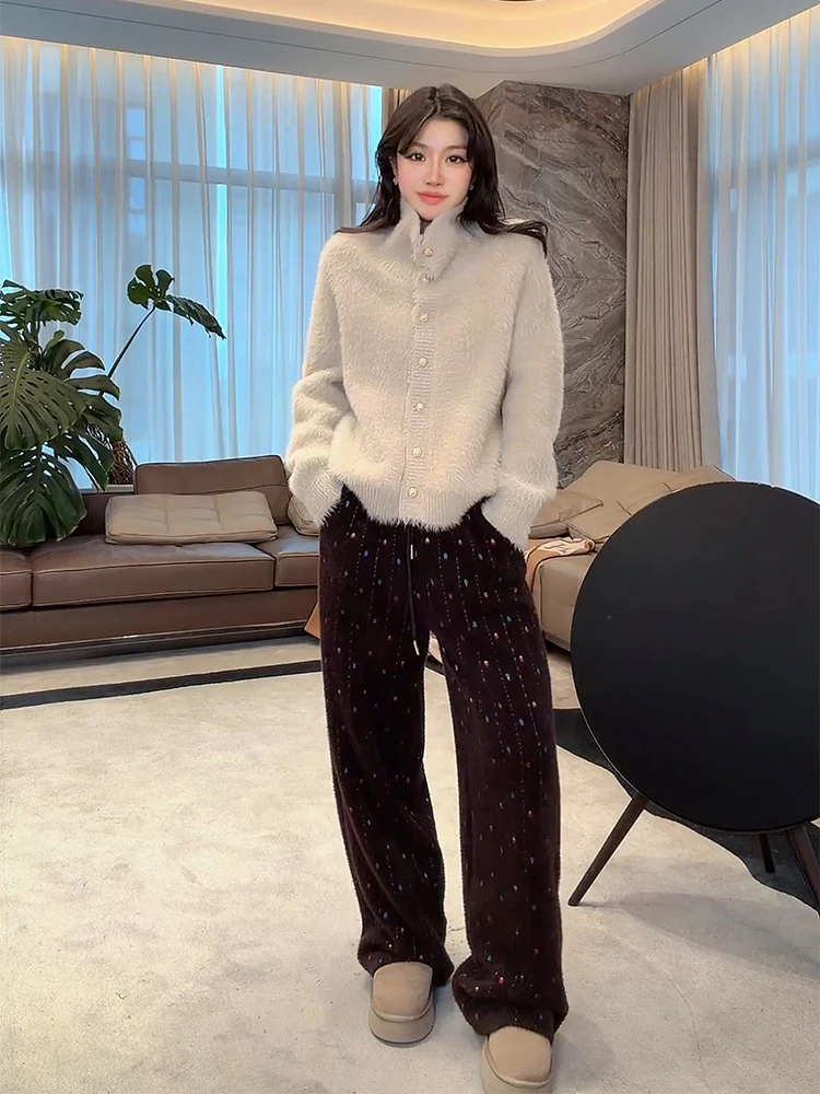 Брюки с высокой талией, прямые, облегающие, повседневные, модные, с вышивкой ME Spaceip, утягивающие, универсальные, для отдыха
Брюки с высокой талией, прямые, облегающие, повседневные, модные, с вышивкой ME Spaceip, утягивающие, универсальные, для отдыха