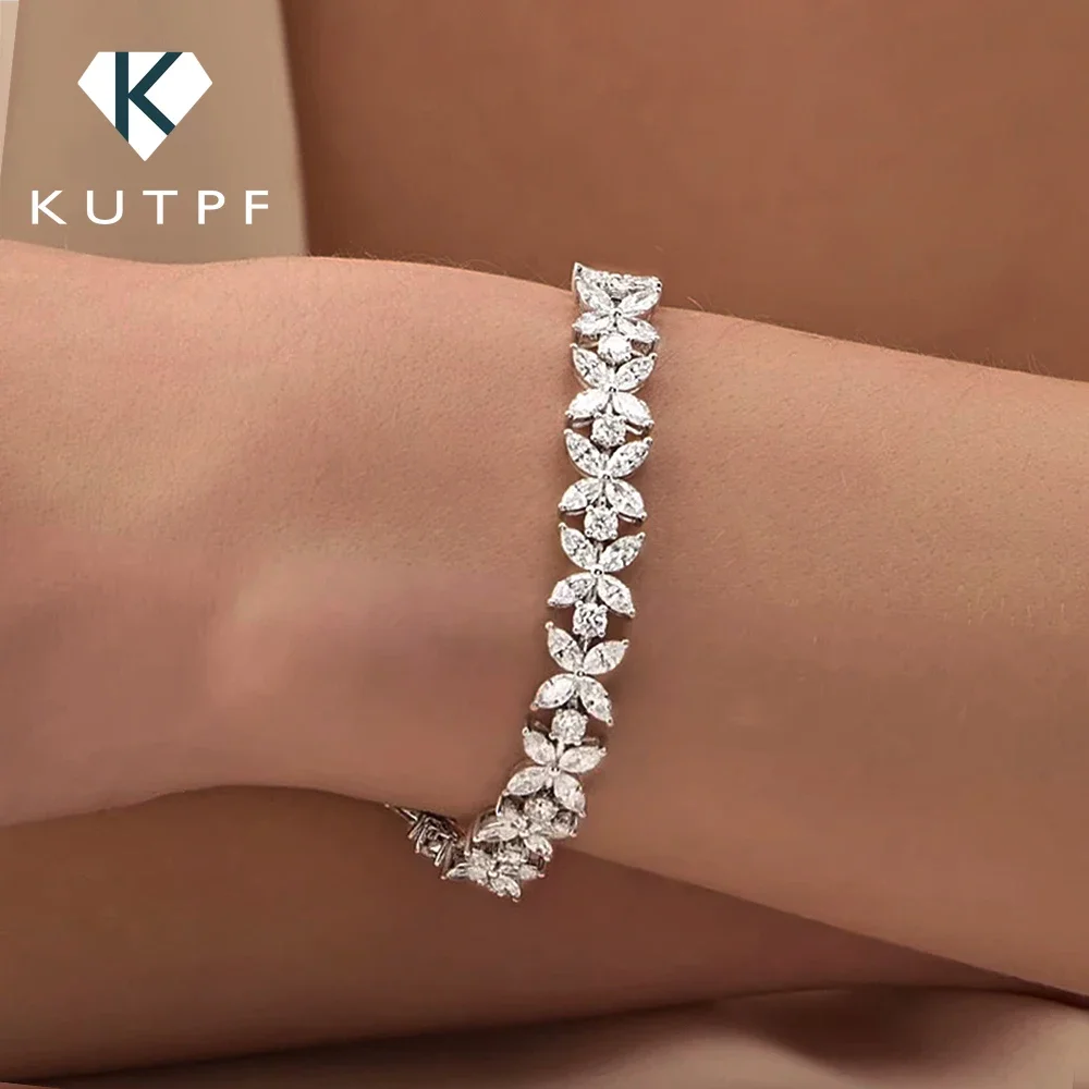 Luxury Butterfly moissnaite/High Carbon Diamond Bracelets for Women 925 Silver Plated 18k White Gold Wedding Bangle Fine Jewelry
Luxury Butterfly moissnaite/High Carbon Diamond Bracelets for Women 925 Silver Plated 18k White Gold Wedding Bangle Fine Jewelry