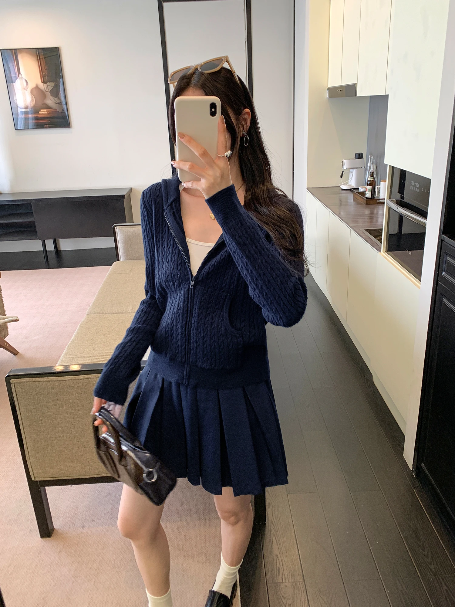 Stunning Ultra-Beautiful Indigo Hooded Open Cardigan Knitwear Women's Winter Fashion Regular Fit Soft Medium Thickness Long S...
Stunning Ultra-Beautiful Indigo Hooded Open Cardigan Knitwear Women's Winter Fashion Regular Fit Soft Medium Thickness Long S...