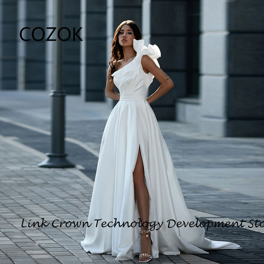 COZOK Side Slit Wedding Dresses for Women Sleeveless Scoop Satin Bridal Gowns 2024 Summer New Zipper Back Vestidos De Novia
COZOK Side Slit Wedding Dresses for Women Sleeveless Scoop Satin Bridal Gowns 2024 Summer New Zipper Back Vestidos De Novia