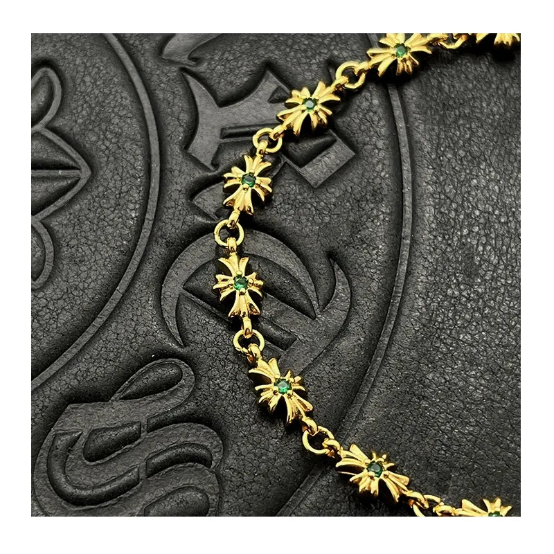 Trendy Diamond-encrusted Thin Cross Flower Bracelet Men's and Women's Jewelry Thai Silver-plated Hip-hop Buckle Insert Bracelet
Trendy Diamond-encrusted Thin Cross Flower Bracelet Men's and Women's Jewelry Thai Silver-plated Hip-hop Buckle Insert Bracelet