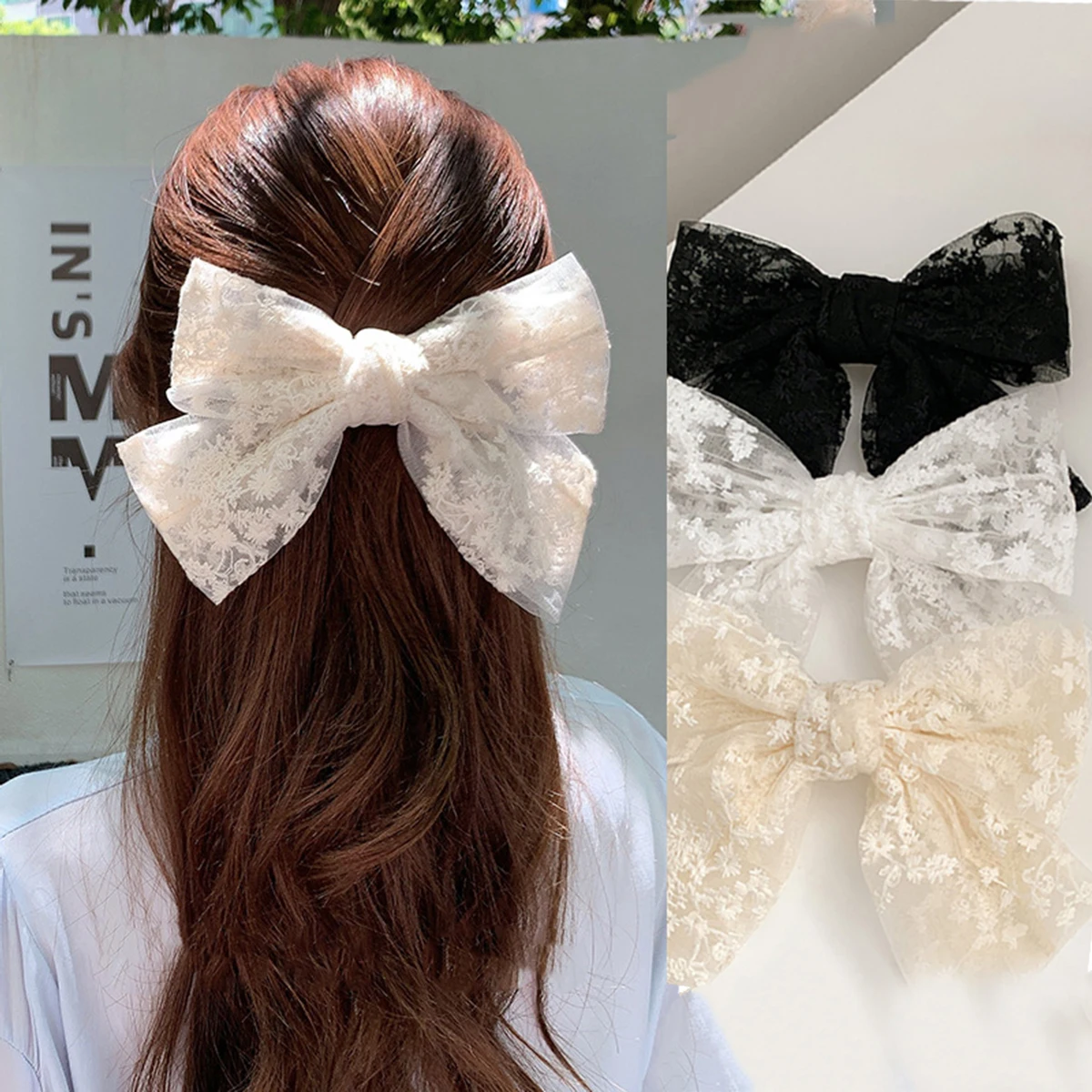 Lace bow hair clip, embroidered sweet and elegant, ribbon spring clip, internet-famous girl headwear hair clip
Lace bow hair clip, embroidered sweet and elegant, ribbon spring clip, internet-famous girl headwear hair clip