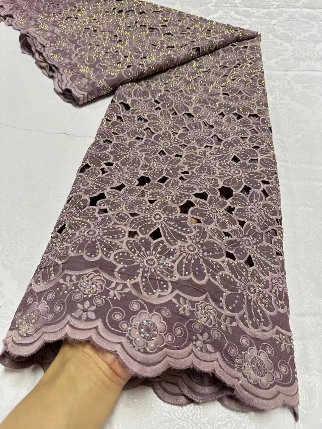African Lace Fabric with Crystal 2024 High Quality French Mesh Lace Fabric for Sewing Women Wedding Party Dresses
African Lace Fabric with Crystal 2024 High Quality French Mesh Lace Fabric for Sewing Women Wedding Party Dresses