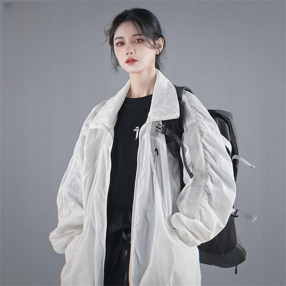 Sun Protection Jacket Coat Women Hip Hop Streetwear Ultrathin Sunscreen Jacket Oversized Thin Breathable Casual Top Techwear
Sun Protection Jacket Coat Women Hip Hop Streetwear Ultrathin Sunscreen Jacket Oversized Thin Breathable Casual Top Techwear
