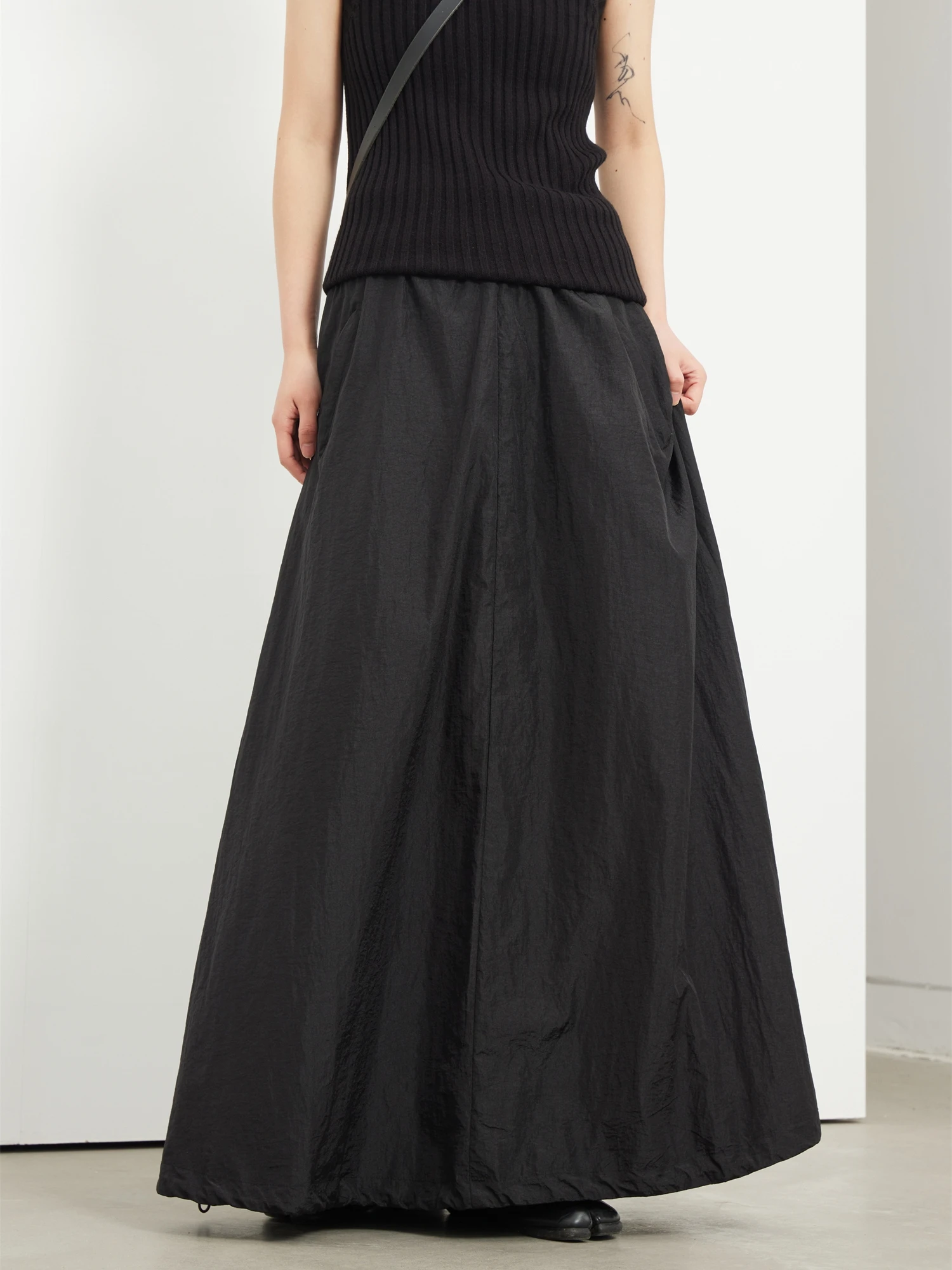 Dark Romantic Long Drawstring Skirt Asymmetrical Hem A-Line Midi Skirt Collection Elegant Simple Style for Work
Dark Romantic Long Drawstring Skirt Asymmetrical Hem A-Line Midi Skirt Collection Elegant Simple Style for Work