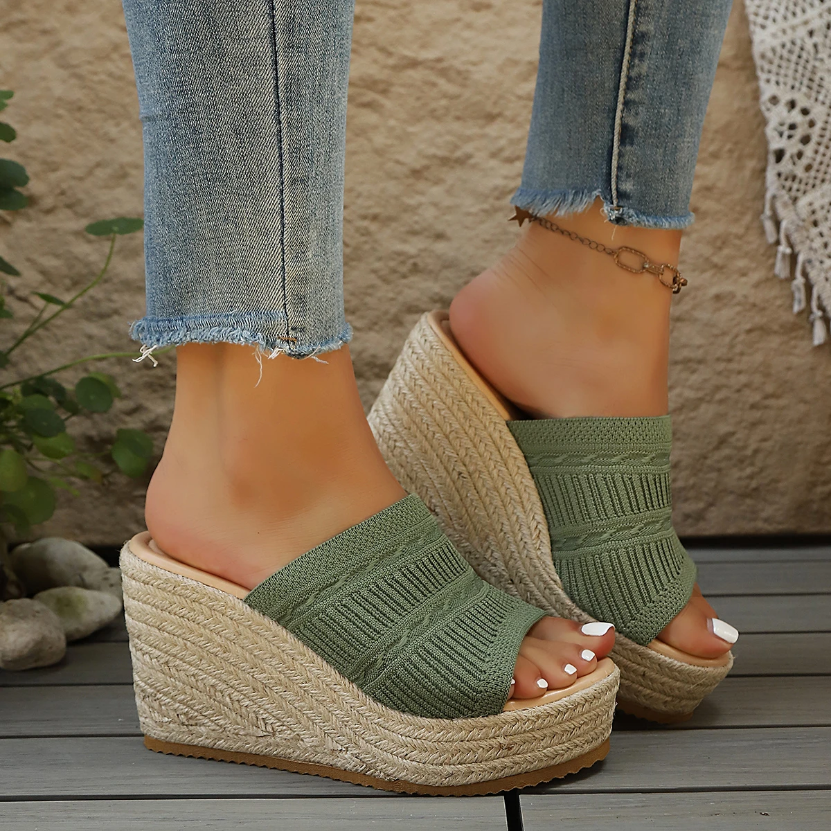 2026 Spring Summer Women Transparent Flower High Heel Platform Slippers Fairy Style Fashion Thick Sole Slides
2026 Spring Summer Women Transparent Flower High Heel Platform Slippers Fairy Style Fashion Thick Sole Slides