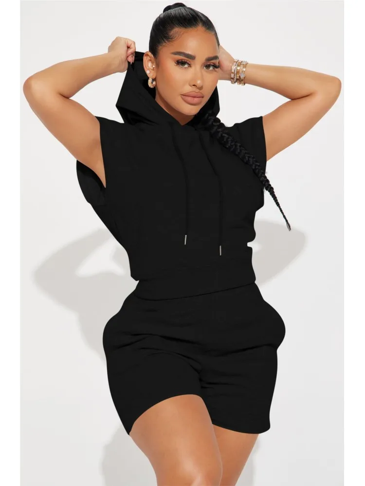 Fashion Casual Sports Sets For Women 2025 Summer Short Sleeve Hooded Shorts Two Piece Set Lades Solid Color Suit Streetwear
Fashion Casual Sports Sets For Women 2025 Summer Short Sleeve Hooded Shorts Two Piece Set Lades Solid Color Suit Streetwear