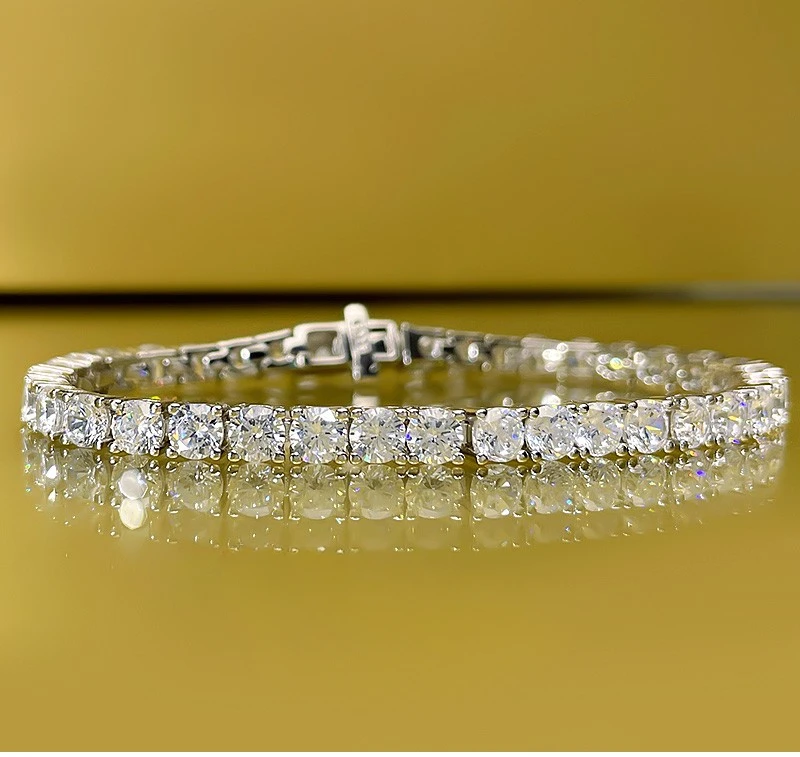 Sterling Silver Bracelet S925 Handmade Inlaid Light Luxury Full Set Fashion First Jewelry Daily New Product Wedding Jewelry
Sterling Silver Bracelet S925 Handmade Inlaid Light Luxury Full Set Fashion First Jewelry Daily New Product Wedding Jewelry