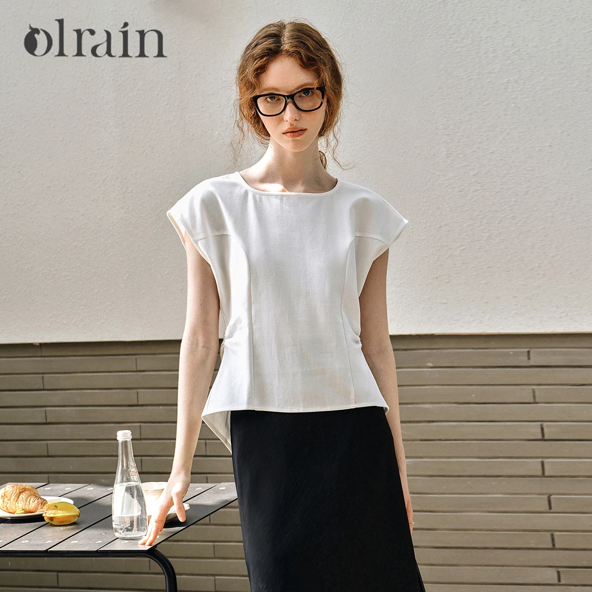 OLrain женская хлопковая футболка 2025 простые белые футболки с короткими рукавами офисные женские креативные дизайнерские свободные роскошные летние топы O57XT88399
OLrain женская хлопковая футболка 2025 простые белые футболки с короткими рукавами офисные женские креативные дизайнерские свободные роскошные летние топы O57XT88399