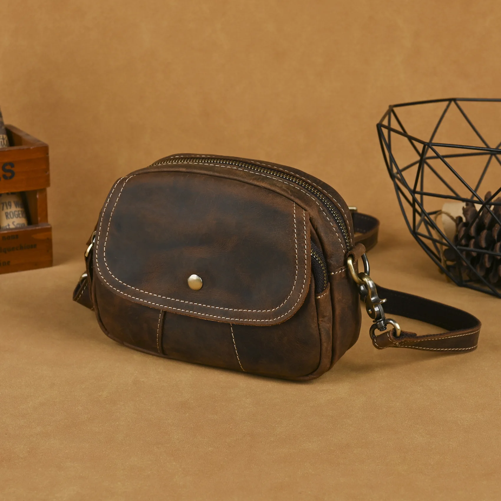 Роскошные сумки через плечо из натуральной кожи для женщин, сумки-тоут в форме ракушки, большие вместительные дорожные сумки для поездок на работу
Роскошные сумки через плечо из натуральной кожи для женщин, сумки-тоут в форме ракушки, большие вместительные дорожные сумки для поездок на работу