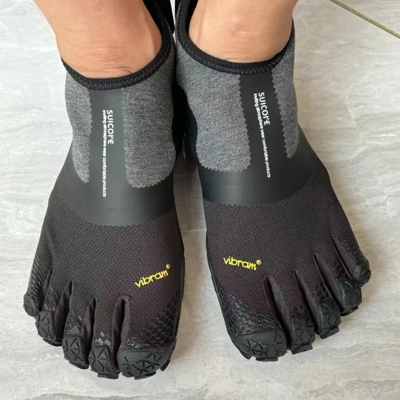 2024 New Trend Casual Five-finger Sport Shoe Best Indoor Yoga Training Fitness Shoe Brand Couple Five-finger Sport Non-slip Shoe
2024 New Trend Casual Five-finger Sport Shoe Best Indoor Yoga Training Fitness Shoe Brand Couple Five-finger Sport Non-slip Shoe