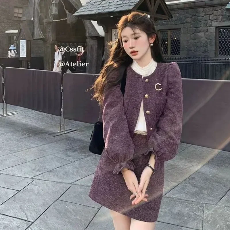 Urbane Purple Crop Jacket 2 Piece Skirt Set Women New 2023 Fall Winter Grape Berlioni Tycoon's Daughter Style Coat
Urbane Purple Crop Jacket 2 Piece Skirt Set Women New 2023 Fall Winter Grape Berlioni Tycoon's Daughter Style Coat