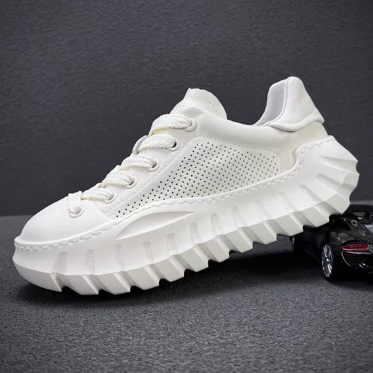 Men's Casual Sports Shoes Soft Leather Thick Bottom Fashionable All-Match White 2025 Spring New Style Outdoor Leisure Shoes
Men's Casual Sports Shoes Soft Leather Thick Bottom Fashionable All-Match White 2025 Spring New Style Outdoor Leisure Shoes