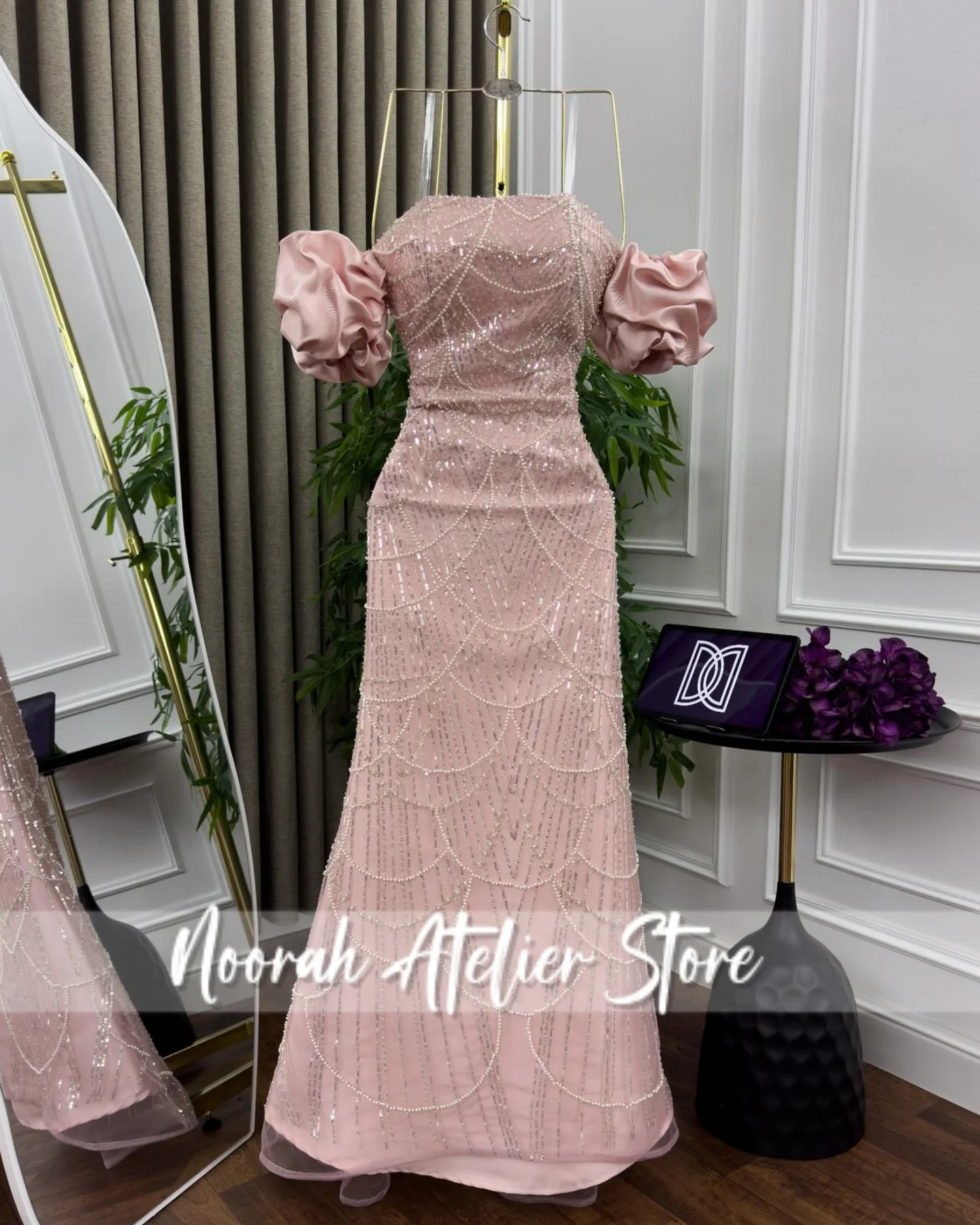 Pink Off Shoulder Half Sleeves luxurious Evening Dresses 2025 Women Dubai Beaded Tassel Floor-Length Long Party Gown Customized
Pink Off Shoulder Half Sleeves luxurious Evening Dresses 2025 Women Dubai Beaded Tassel Floor-Length Long Party Gown Customized
