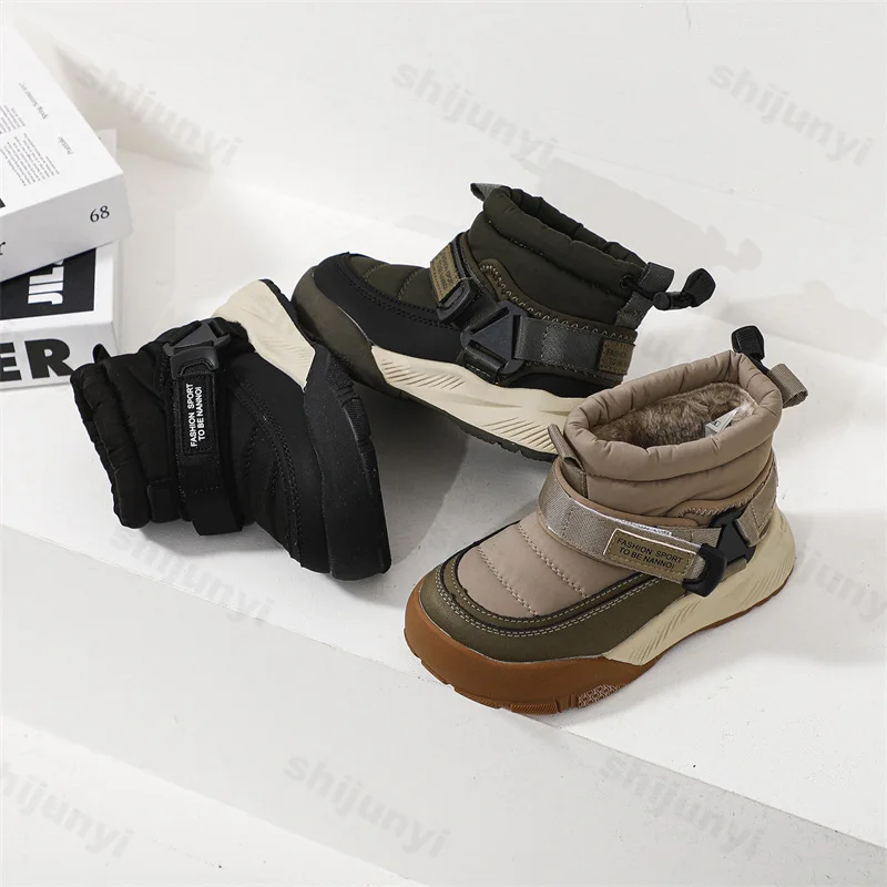 2025 Winter New Boys' Fashion Trend Versatile Sports Cotton Shoes Childrens' Warm Soft Soled Comfortable Plush Chunky Snow Boots
2025 Winter New Boys' Fashion Trend Versatile Sports Cotton Shoes Childrens' Warm Soft Soled Comfortable Plush Chunky Snow Boots