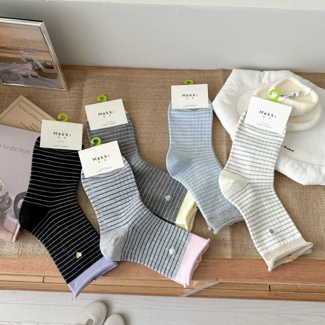 Spring And Summer Stripes And Heart Design Korean-style Women's Cotton Socks Embroidery In Various Colors A Layered
Spring And Summer Stripes And Heart Design Korean-style Women's Cotton Socks Embroidery In Various Colors A Layered