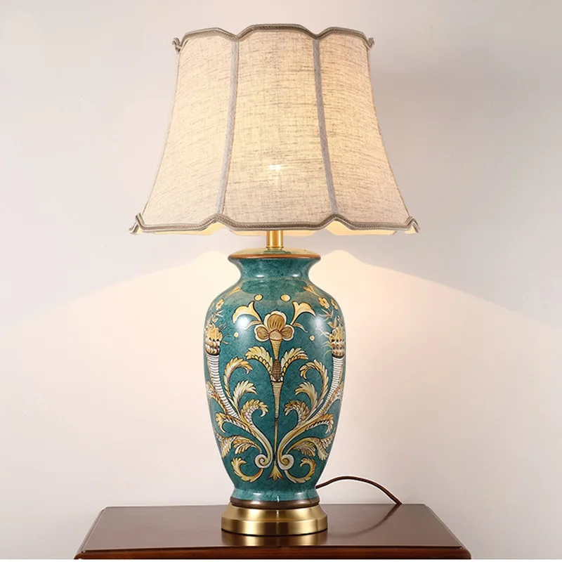Керамические настольные лампы в стиле ретро с ручной росписью и цветком и птицей для гостиной, спальни, ресторана, отеля, виллы, тканевый декор, настольные светильники
Керамические настольные лампы в стиле ретро с ручной росписью и цветком и птицей для гостиной, спальни, ресторана, отеля, виллы, тканевый декор, настольные светильники