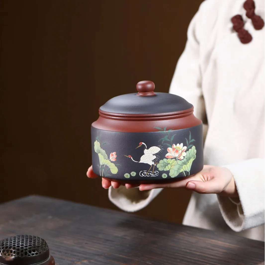 Yixing Purple Clay With Lotus Painting, Small Size, Original Ore Loose Storage Canister, Moisture-Proof, Exquisite Tea Canister
Yixing Purple Clay With Lotus Painting, Small Size, Original Ore Loose Storage Canister, Moisture-Proof, Exquisite Tea Canister