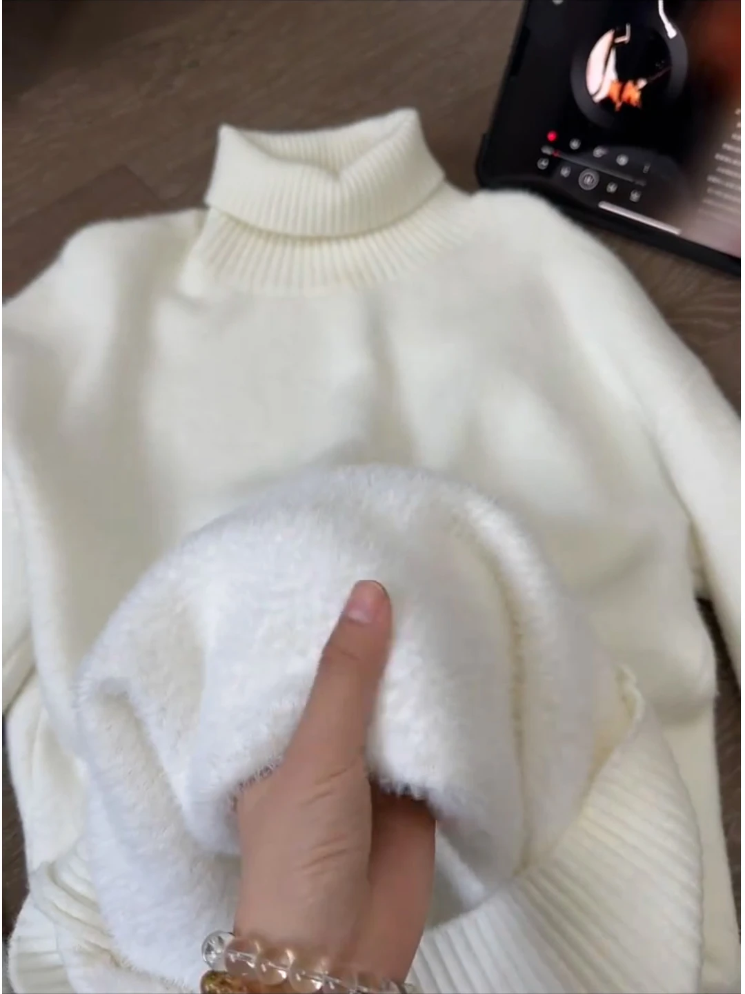 Мужской зимний теплый вязаный свитер Cleanfit с высоким воротником, утепленный, базовый слой, с длинным рукавом, в британском стиле
Мужской зимний теплый вязаный свитер Cleanfit с высоким воротником, утепленный, базовый слой, с длинным рукавом, в британском стиле