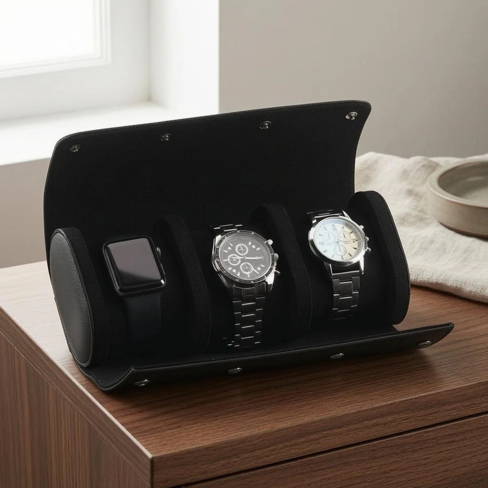 Watch Roll PU Leather Travel Watch Case Storage Item Padded Cylindrical
Watch Roll PU Leather Travel Watch Case Storage Item Padded Cylindrical