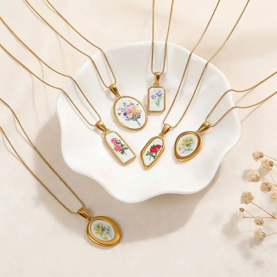 Stainless Steel Gold Plated Enamel Floral Pendant Necklace Vintage Botanical Jewelry For Women
Stainless Steel Gold Plated Enamel Floral Pendant Necklace Vintage Botanical Jewelry For Women