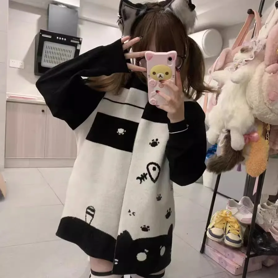 Women Scarves Japanese Cute Cartoon Black White Cat Autumn Winter Warm Knitted Wool Cold Scarf for Girls Outdoors Casual Wrap
Women Scarves Japanese Cute Cartoon Black White Cat Autumn Winter Warm Knitted Wool Cold Scarf for Girls Outdoors Casual Wrap