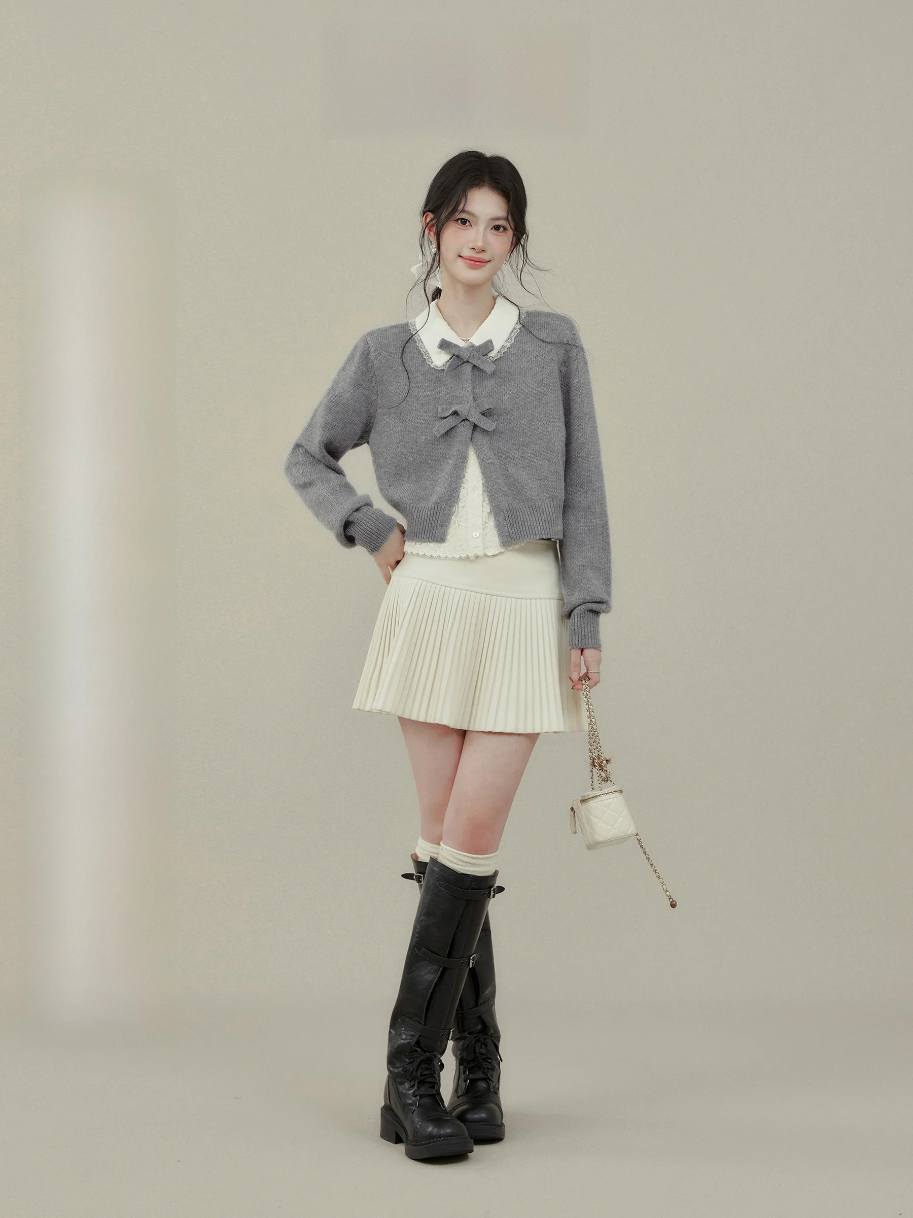 Ay Knot Sweater Base irt Откидной воротник Искусственный двухсекционный осенний новый Sle Теплоизлучающий свободный крой Lo...
Ay Knot Sweater Base irt Откидной воротник Искусственный двухсекционный осенний новый Sle Теплоизлучающий свободный крой Lo...