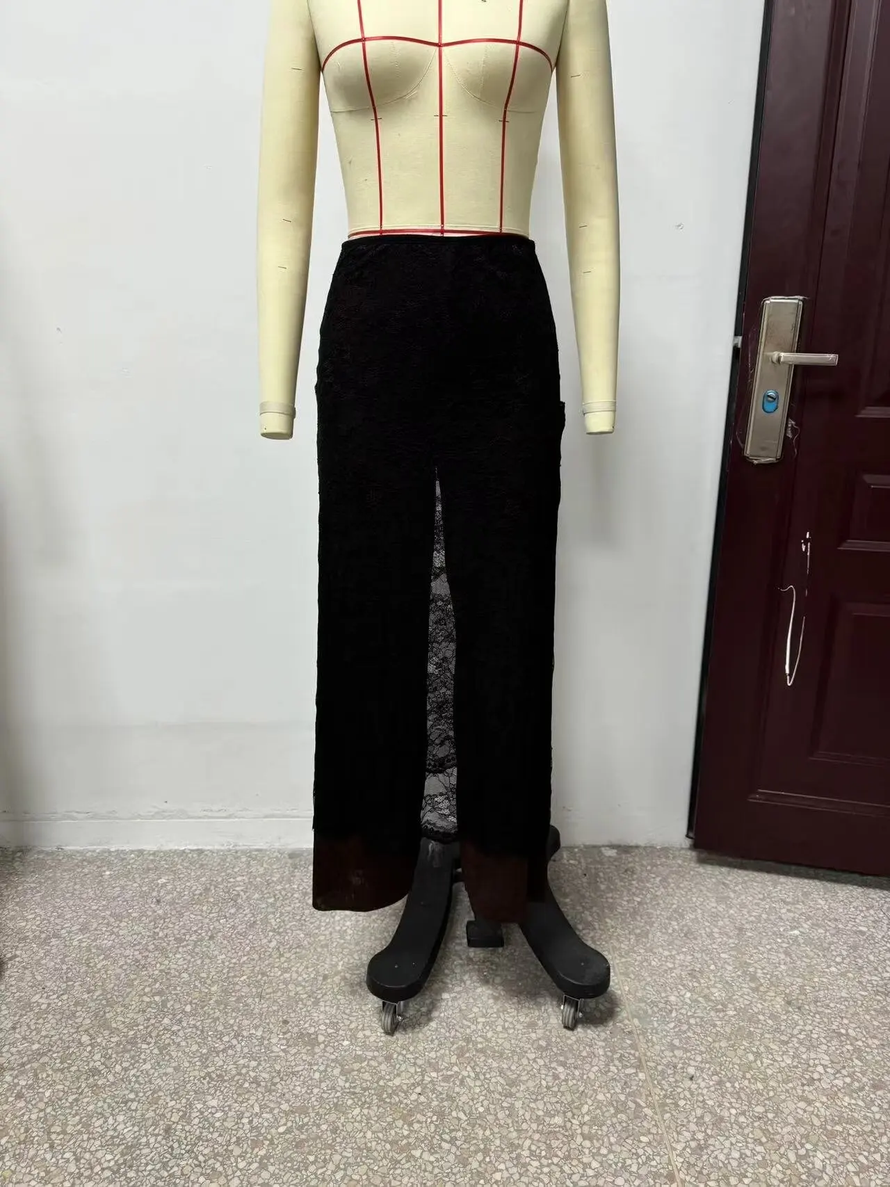 European and American style fashionable and versatile lace splicing design straight casual pants
European and American style fashionable and versatile lace splicing design straight casual pants