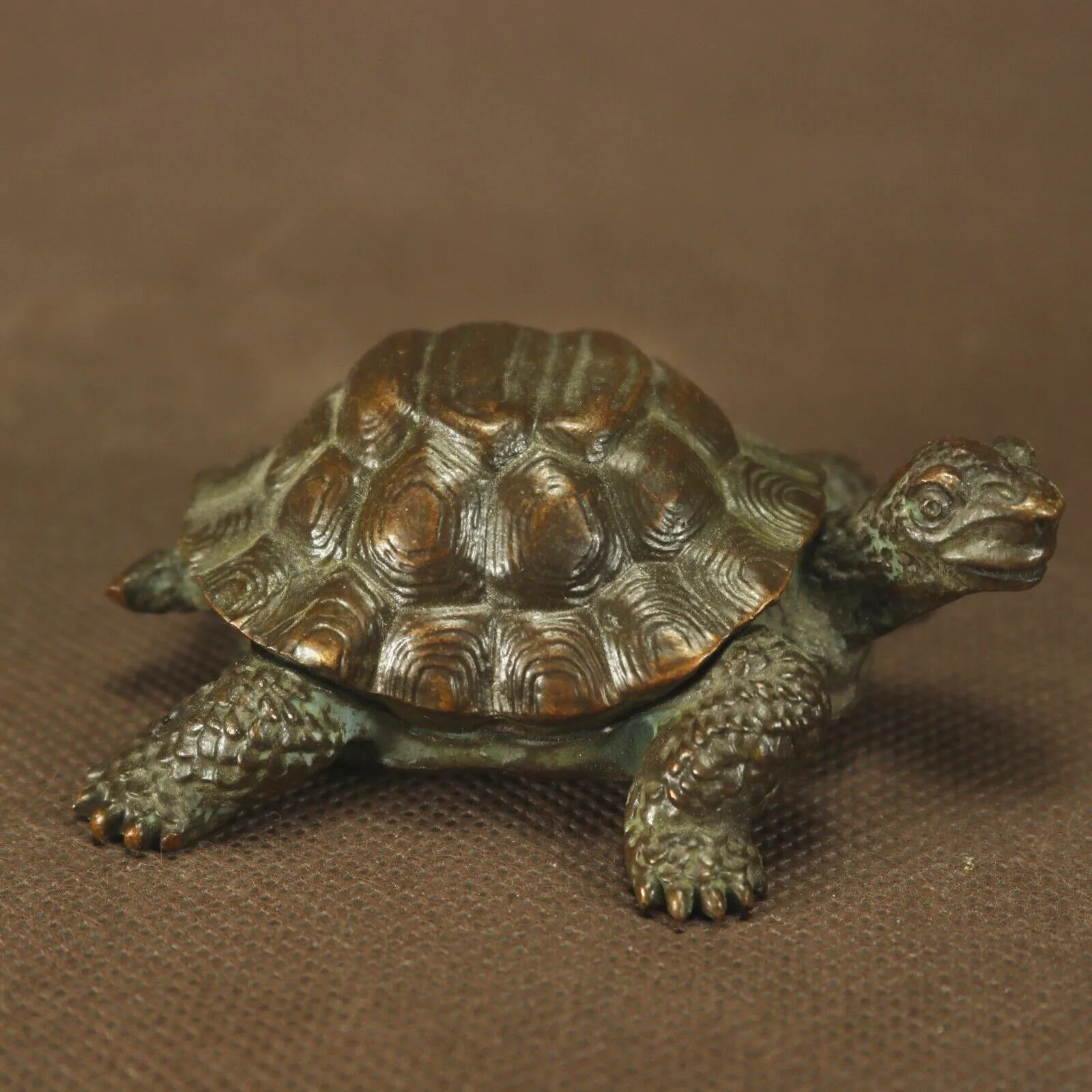 Collectible Unique Chinese Bronze Hand Made Turtle Statues JuFuNaCai Boxs
Collectible Unique Chinese Bronze Hand Made Turtle Statues JuFuNaCai Boxs