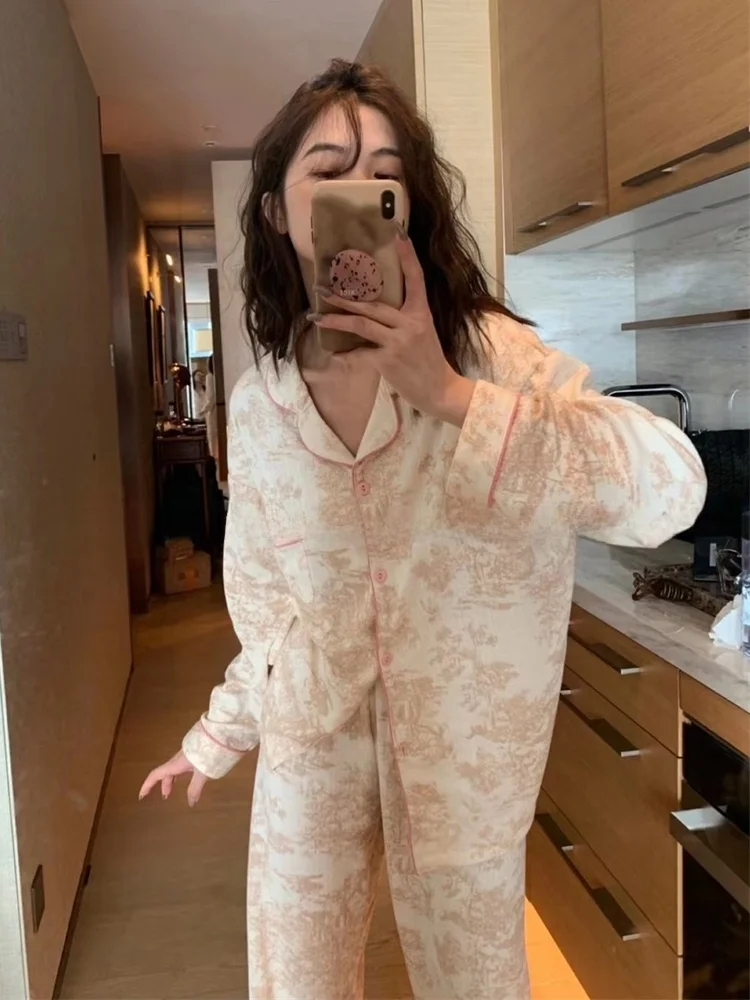 Pure Cotton Long Sve Long Pants Spwear Set for Women Spring Autumn New Sle Faionable Home Clothes Floral Print Casu...
Pure Cotton Long Sve Long Pants Spwear Set for Women Spring Autumn New Sle Faionable Home Clothes Floral Print Casu...