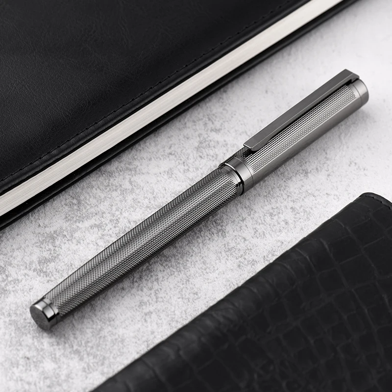 High Quality Gridded Metal Fountain Pen Iridium Titanium Black EF/F/M Bent Curved Calligraphy Smooth Practicing Pen Stationery
High Quality Gridded Metal Fountain Pen Iridium Titanium Black EF/F/M Bent Curved Calligraphy Smooth Practicing Pen Stationery