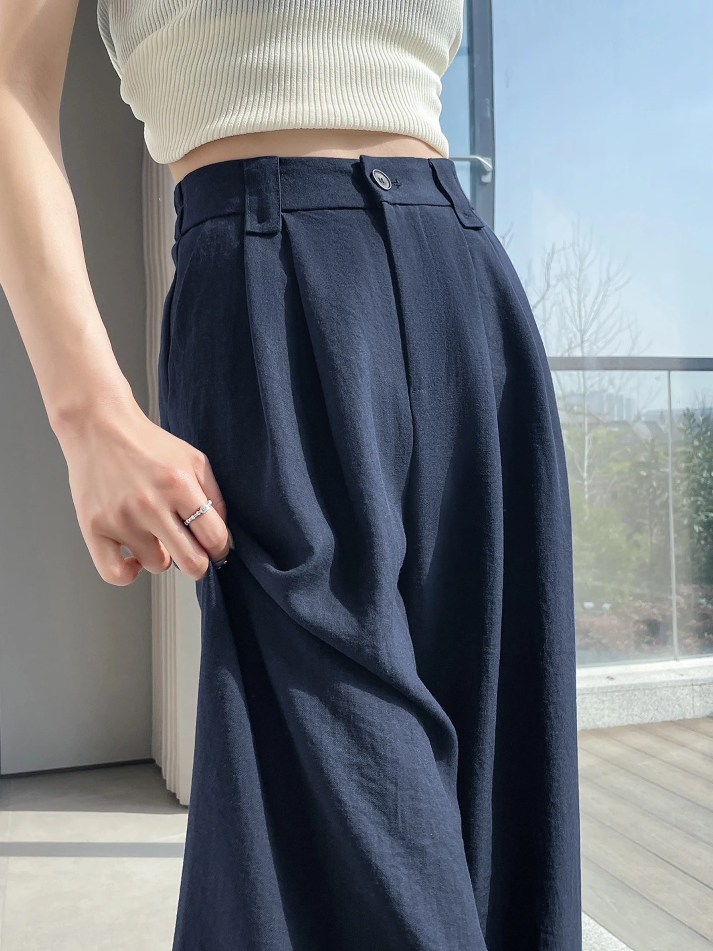 Slimming High Waist Ice Silk Cotton Linen Wide Leg Pants Women Summer Thin Small Size Loose Match All Colors Korean Style Com...
Slimming High Waist Ice Silk Cotton Linen Wide Leg Pants Women Summer Thin Small Size Loose Match All Colors Korean Style Com...
